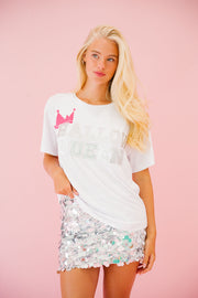 HALLOWQUEEN WHITE TEE